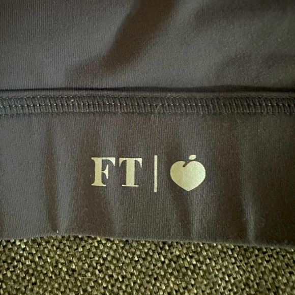 For the Peach Grey Sports Bra - Picture 4 of 5